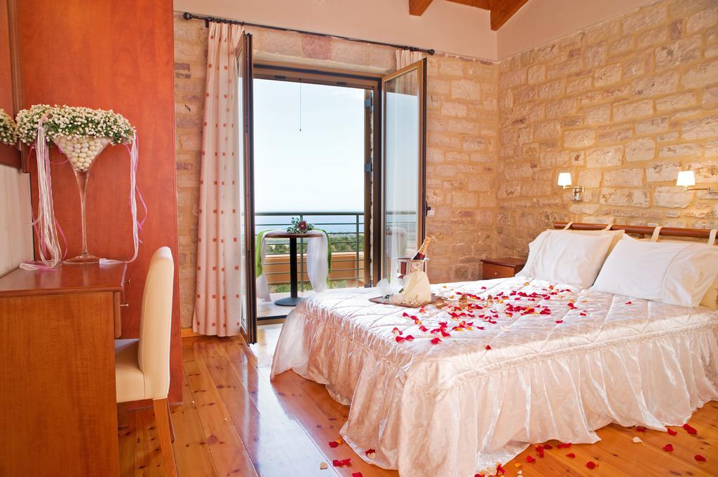 Enastron Villas Kyparissia Zimmer foto